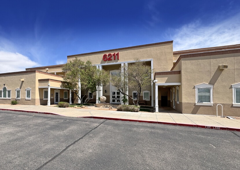 6211 San Mateo Blvd NE, Albuquerque, NM for lease - Primary Photo - Image 1 of 9