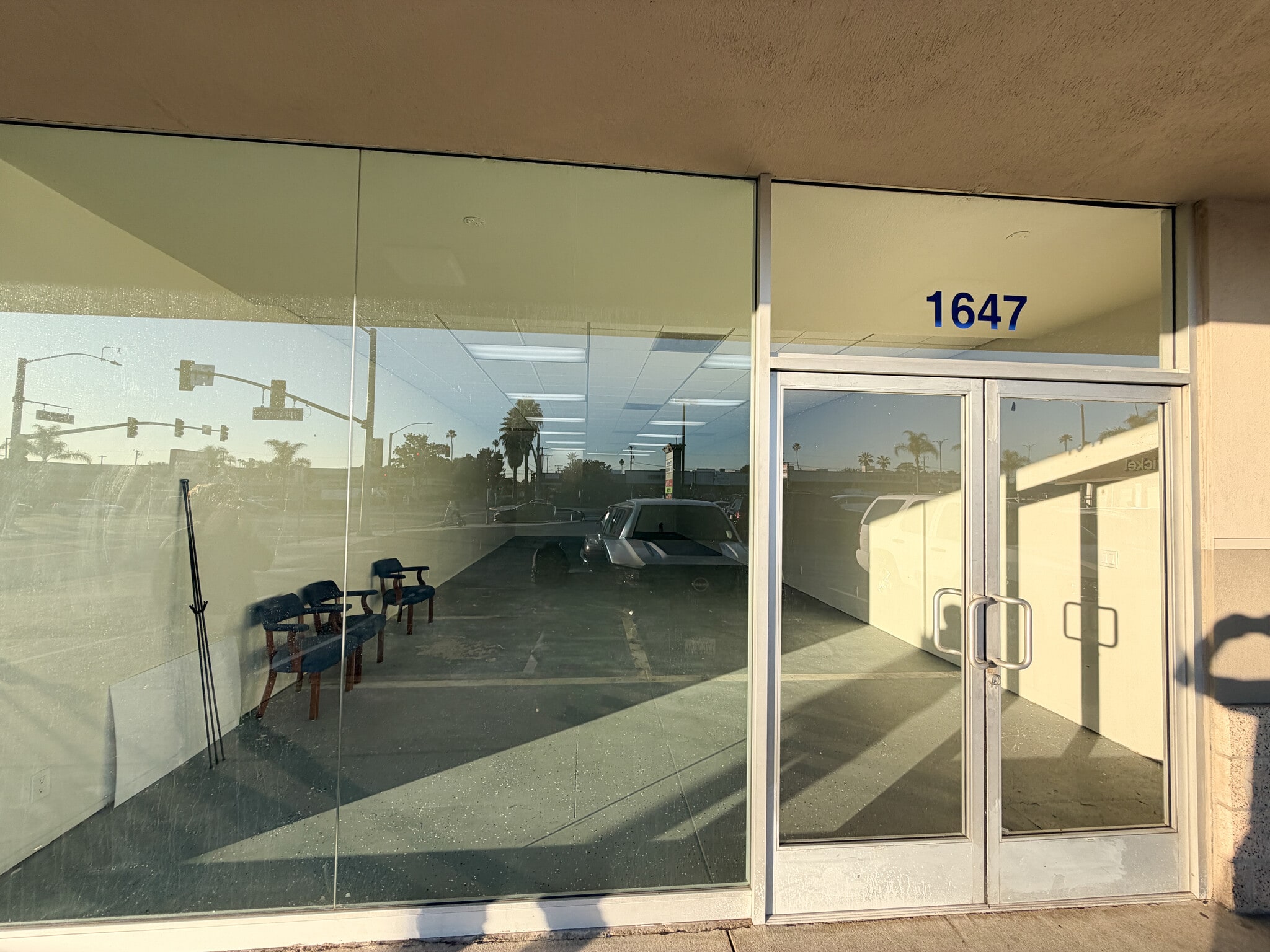 1615-1649 W Chapman Ave, Orange, CA à louer Photo intérieure- Image 1 de 6