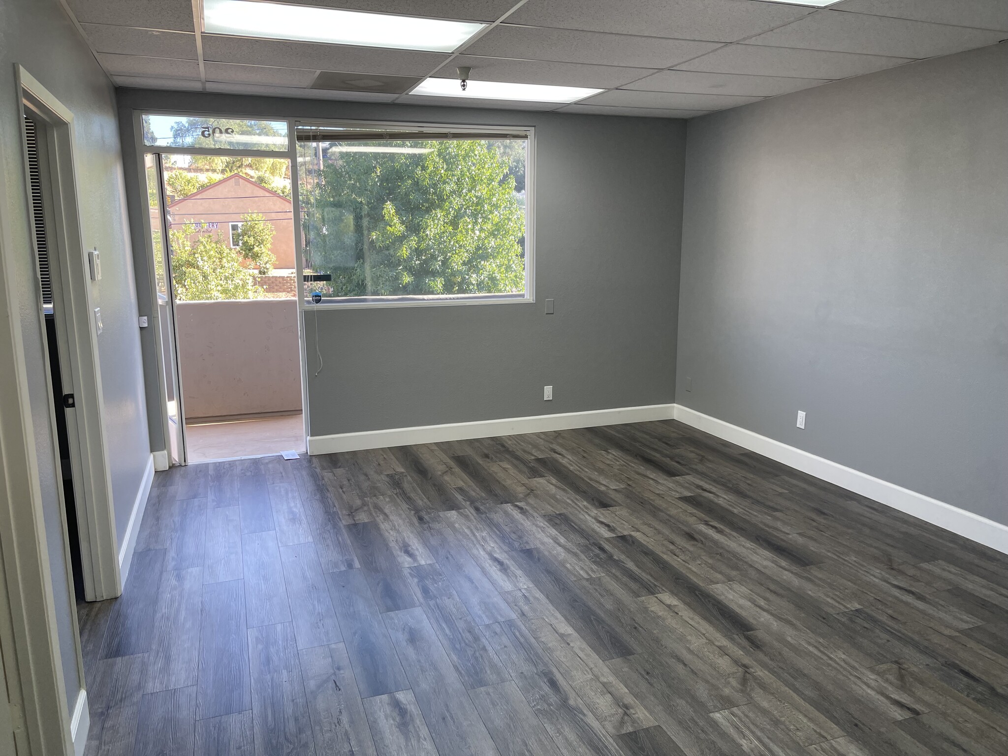 504 E Alvarado St, Fallbrook, CA for lease Building Photo- Image 1 of 11