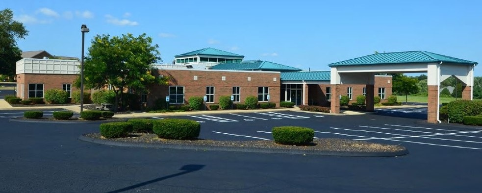 1587 Boettler Rd, Green, OH for lease - Building Photo - Image 3 of 15