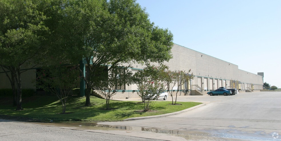 8555 Loop 410 NE, San Antonio, TX à louer - Photo du bâtiment - Image 3 de 13