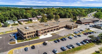 Plus de détails pour 6035 N Knoxville Ave, Peoria, IL - Commerce de détail à louer