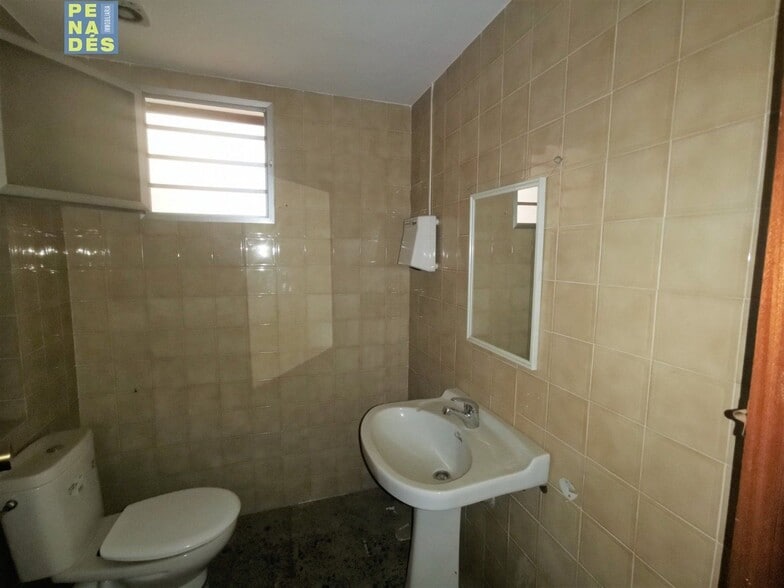 Retail in Ontinyent, Valencia for lease - Building Photo - Image 2 of 6