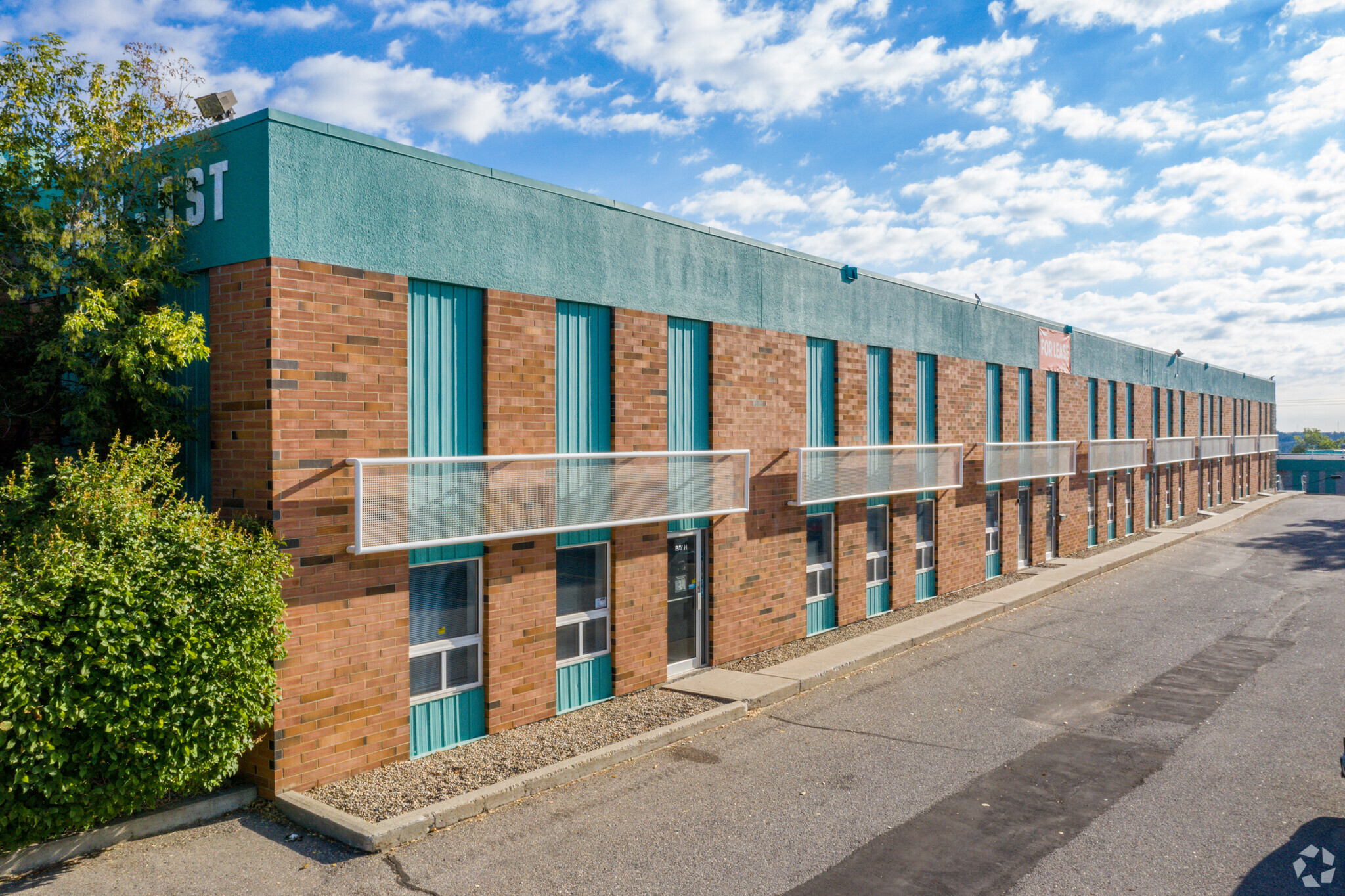 7005 6 St SE, Calgary, AB à louer Photo du bâtiment- Image 1 de 6