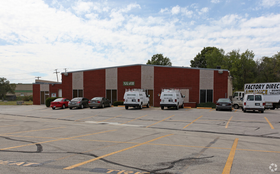 7616-7618 Wedd St, Overland Park, KS for lease - Building Photo - Image 2 of 4