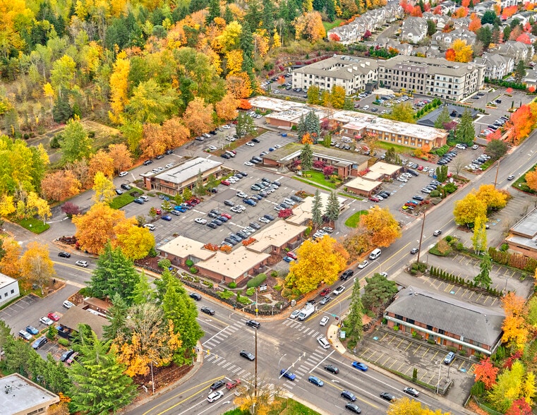 4300 Talbot Rd S, Renton, WA à louer - Photo du bâtiment - Image 2 de 28