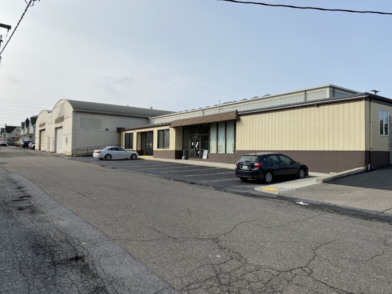 125-125 N Warren St, West Hazleton, PA for sale - Building Photo - Image 1 of 1