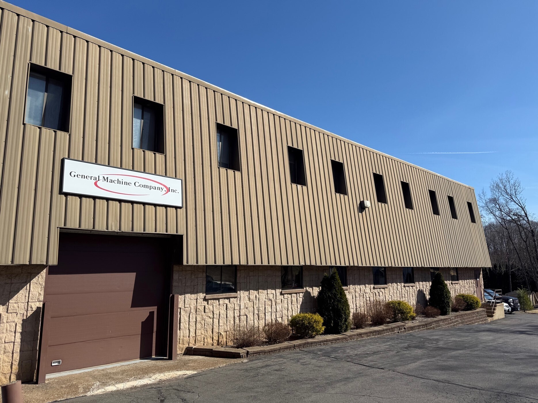 1223 Mount Vernon Rd, Southington, CT à vendre Photo du bâtiment- Image 1 de 1