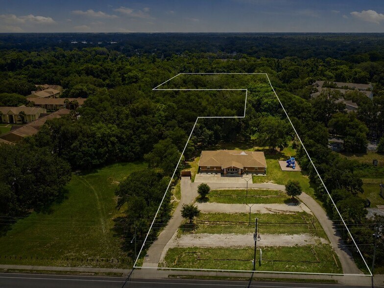3075 N Goldenrod Rd, Winter Park, FL à vendre - Photo du bâtiment - Image 2 de 39