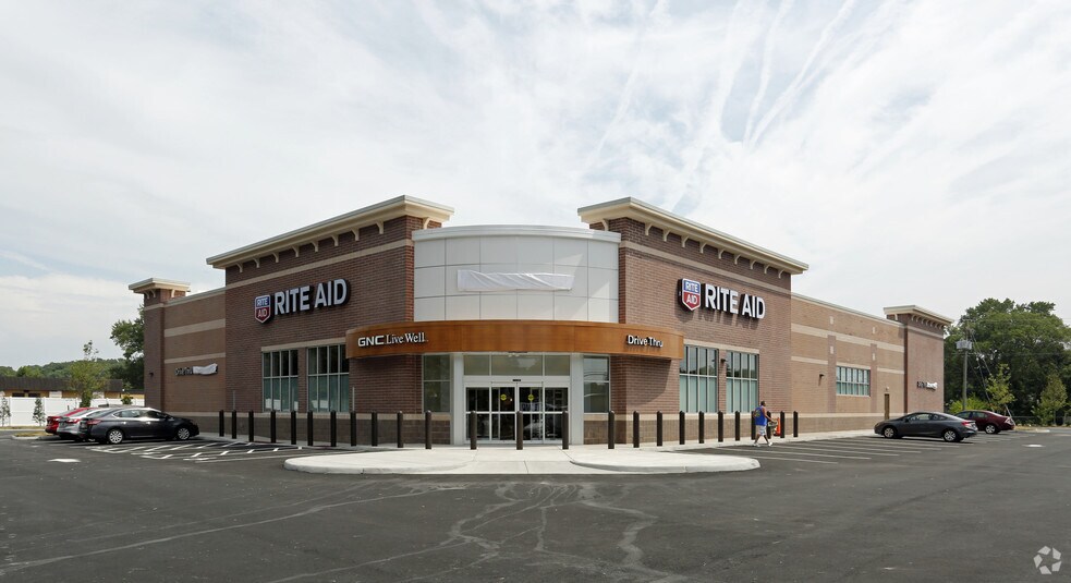 10 Willow Oaks Blvd, Hampton, VA à louer - Photo du bâtiment - Image 2 de 12