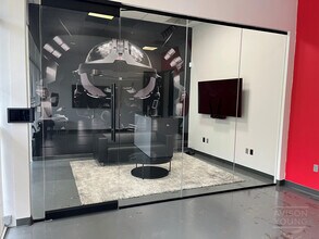 2501 Discovery Dr, Orlando, FL for lease Interior Photo- Image 2 of 8