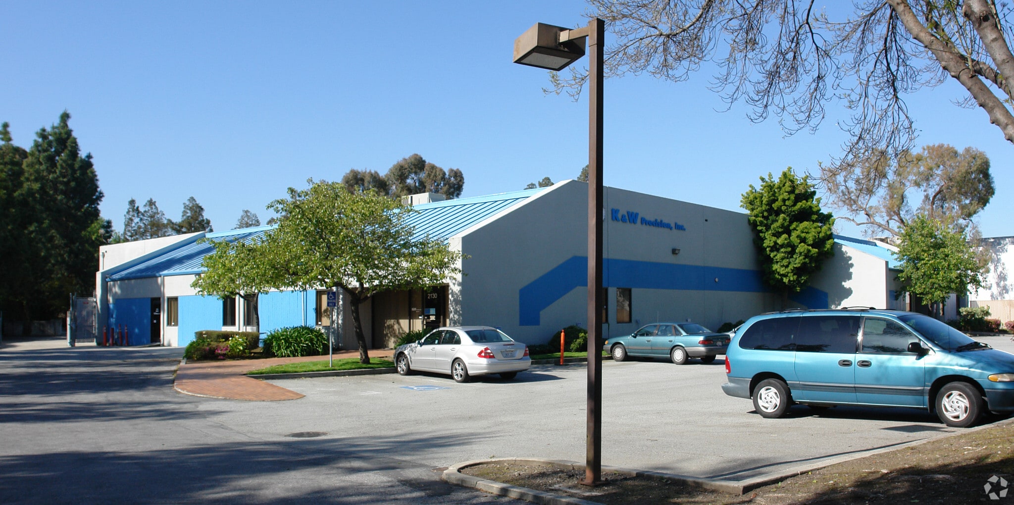 2130 Trade Zone Blvd, San Jose, CA à louer Photo du bâtiment- Image 1 de 5