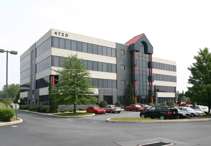 4720 Gettysburg Rd, Mechanicsburg, PA for lease - Building Photo - Image 1 of 1