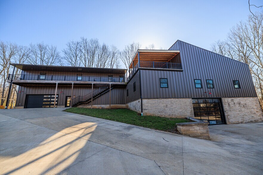 1418 E Rhorer Rd, Bloomington, IN for sale - Primary Photo - Image 1 of 5