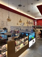 Retail in Madrid, Madrid for lease Interior Photo- Image 2 of 5