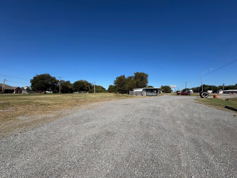 313 Blake Dr, Wagoner, OK à vendre - Photo principale - Image 1 de 8