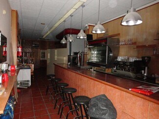 Plus de détails pour Multi-résidentiel à vendre