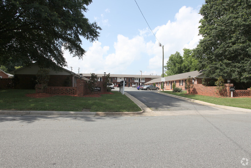 115 Florence St, Graham, NC à vendre - Photo principale - Image 1 de 1