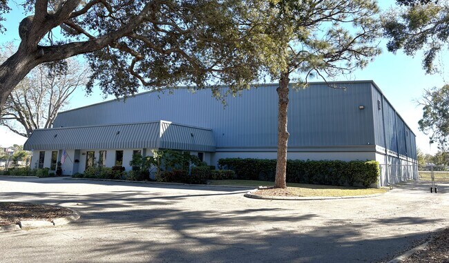 More details for 6464 Parkland Dr, Sarasota, FL - Industrial for Lease