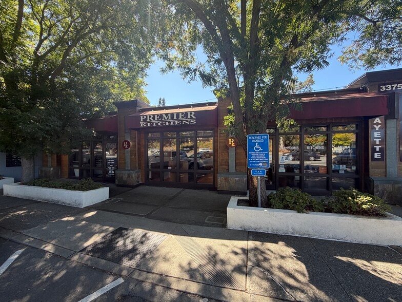 3373-3375 Mount Diablo Blvd, Lafayette, CA à vendre - Photo du bâtiment - Image 2 de 30