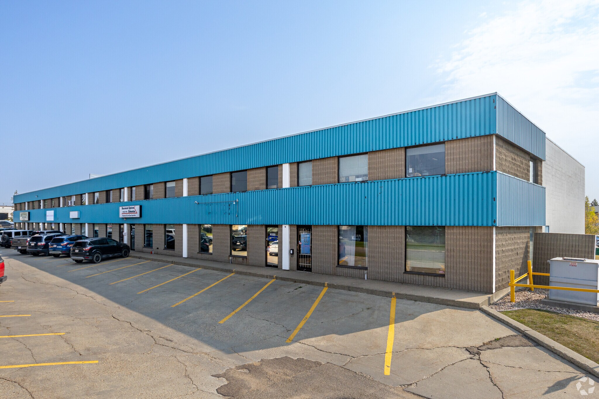 9343-9357 45 Av NW, Edmonton, AB for lease Building Photo- Image 1 of 4