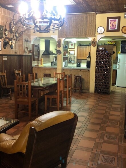 Retail in Córdoba, Córdoba for sale - Interior Photo - Image 3 of 12