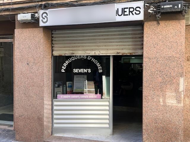 Commerce de détail dans Sant Feliu de Llobregat, Barcelona à louer Photo intérieure- Image 1 de 3