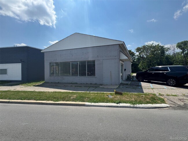 More details for 2262 S Wayne Rd, Westland, MI - Retail for Sale