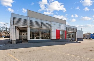 More details for 1661 Avenue Rd, Toronto, ON - Retail for Lease