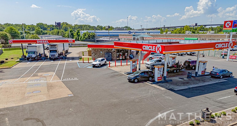 5325 Summer Ave, Memphis, TN for sale - Building Photo - Image 1 of 3