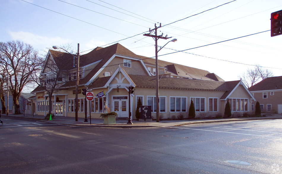 615 Main St, Hyannis, MA à louer - Photo principale - Image 2 de 6