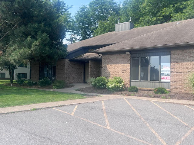 492-496 White Spruce Blvd, Rochester, NY à vendre - Photo principale - Image 1 de 11