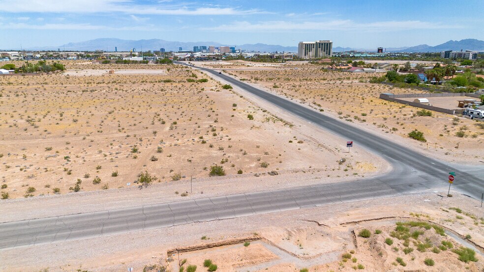 3800 W Ford Ave, Las Vegas, NV à vendre - Aérien - Image 2 de 19
