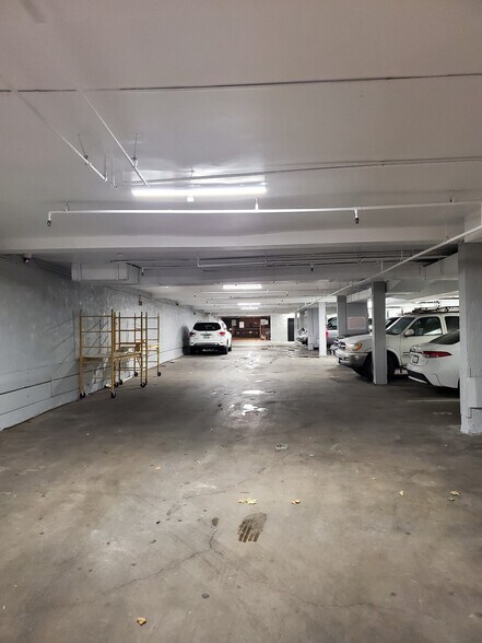 317 S Flower St, Santa Ana, CA à vendre - Photo intérieure - Image 3 de 13