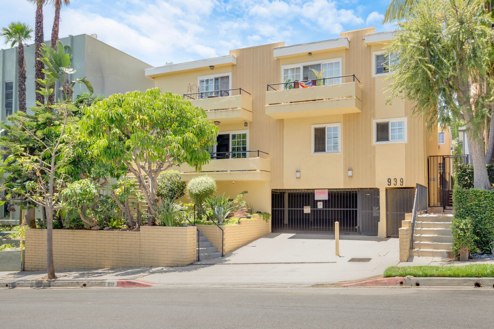 939 Larrabee St, West Hollywood, CA for sale Primary Photo- Image 1 of 48