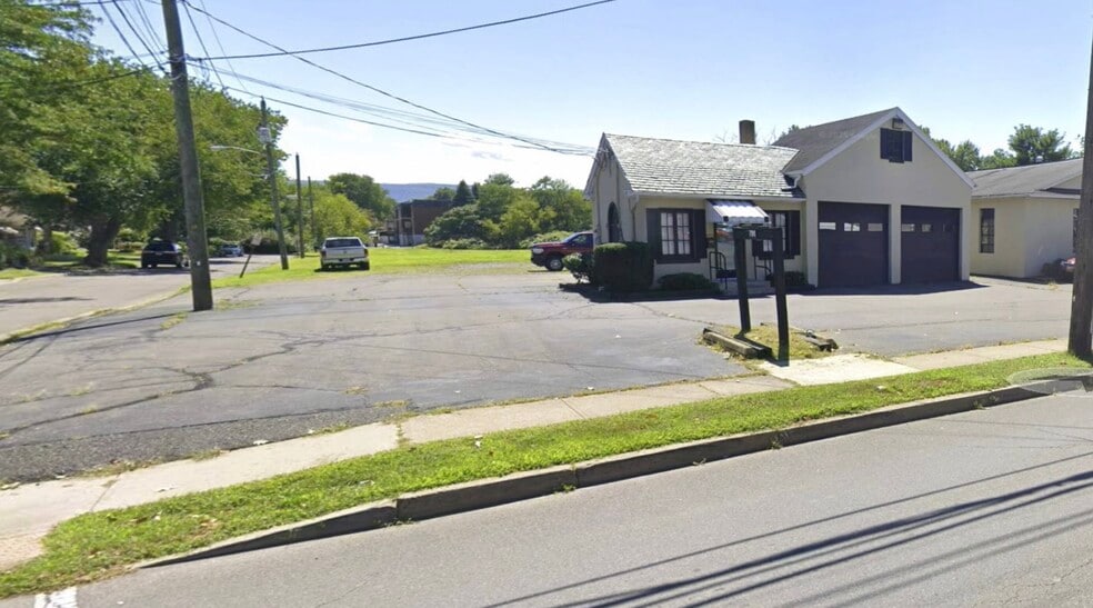 791 Rutter Ave, Kingston, PA à vendre - Photo du bâtiment - Image 3 de 3