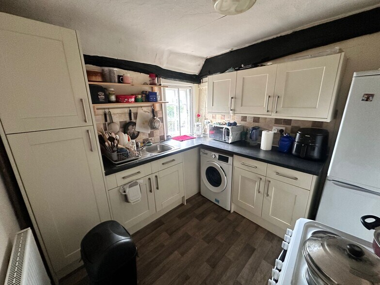 1-5 Hitchin St, Baldock à vendre - Photo du bâtiment - Image 2 de 6