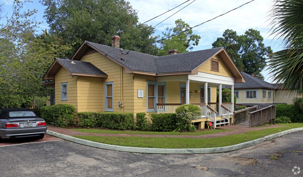 820 E Park Ave, Tallahassee, FL à vendre - Photo du bâtiment - Image 2 de 2