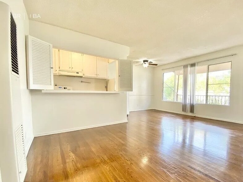 1352 N Las Palmas Ave, Los Angeles, CA for sale - Building Photo - Image 3 of 8