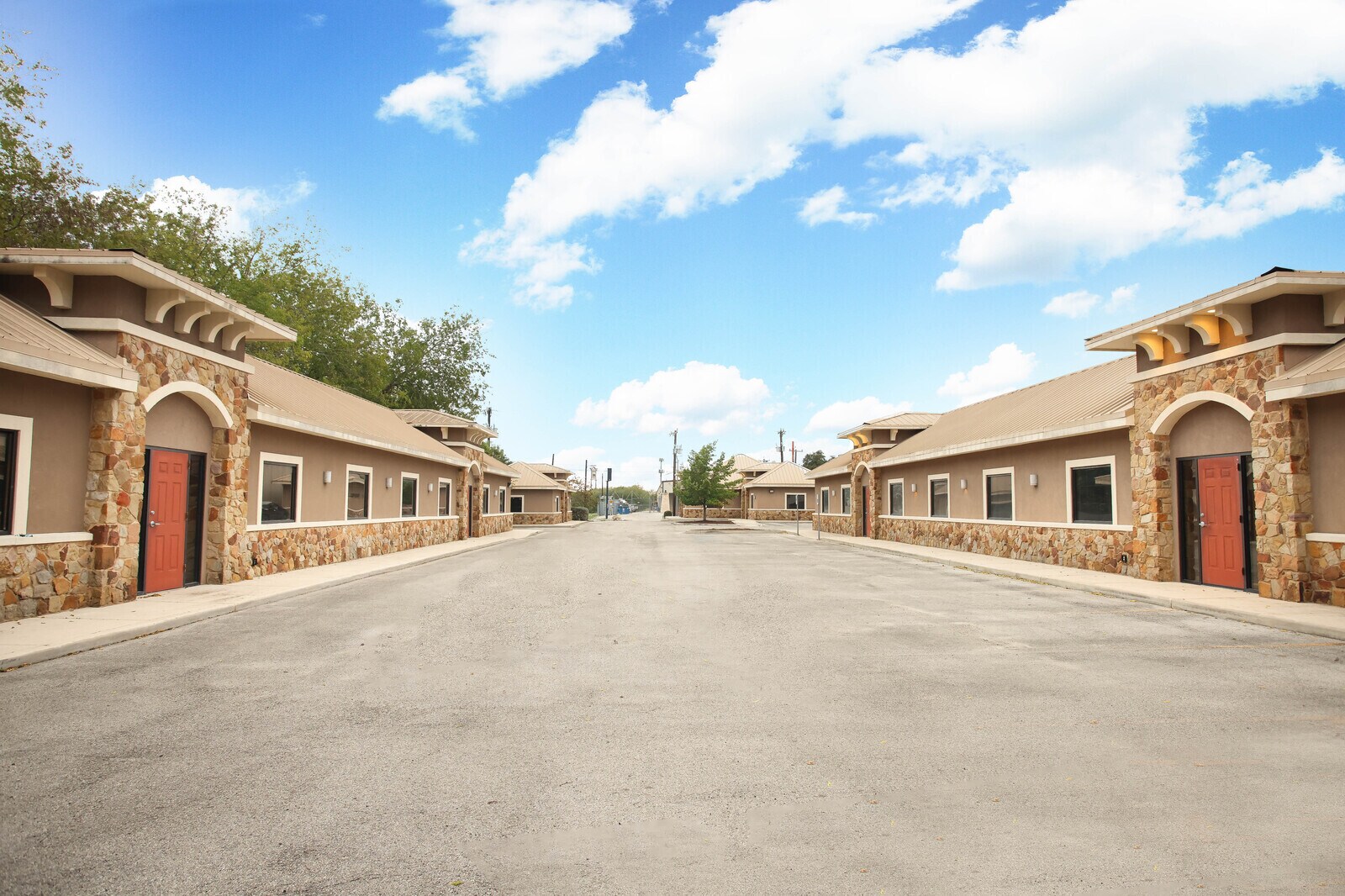 8860 Oakland Rd, San Antonio, TX à vendre Photo du bâtiment- Image 1 de 1