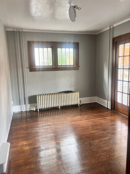 2106 Westover Ave SW, Roanoke, VA à vendre - Photo intérieure - Image 3 de 15