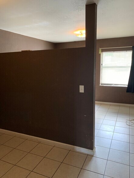 9161 NE Jacksonville Rd, Anthony, FL à louer - Photo du bâtiment - Image 3 de 9