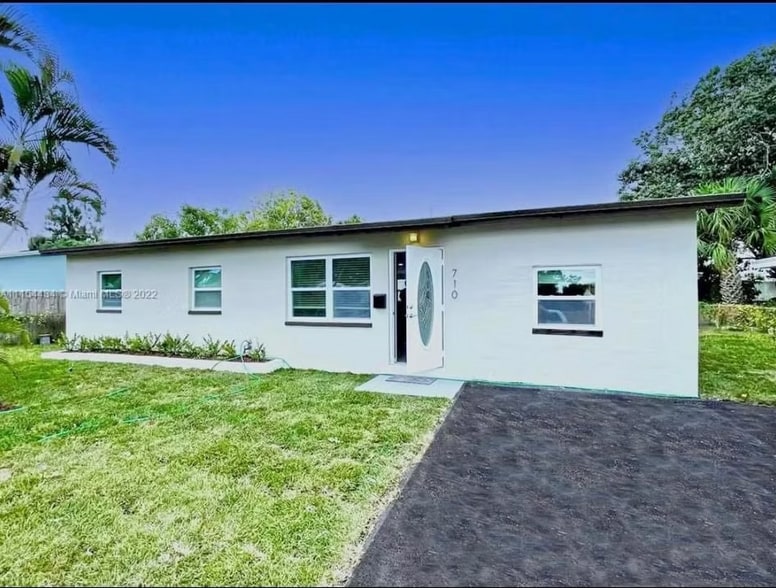 710 SW 9th St, Delray Beach, FL for sale - Primary Photo - Image 1 of 1