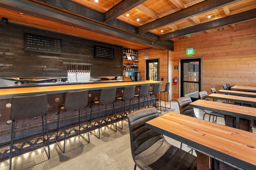 123 W Elm St, Three Forks, MT à vendre - Photo intérieure - Image 3 de 3