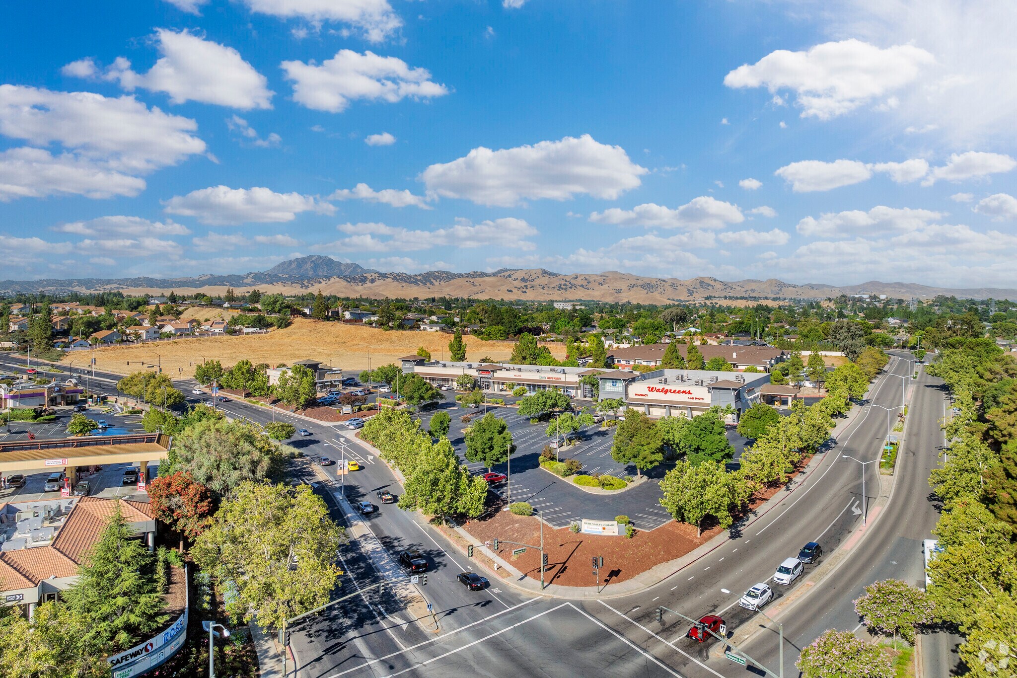 3440-3448 Deer Valley Rd, Antioch, CA à louer Photo du bâtiment- Image 1 de 43