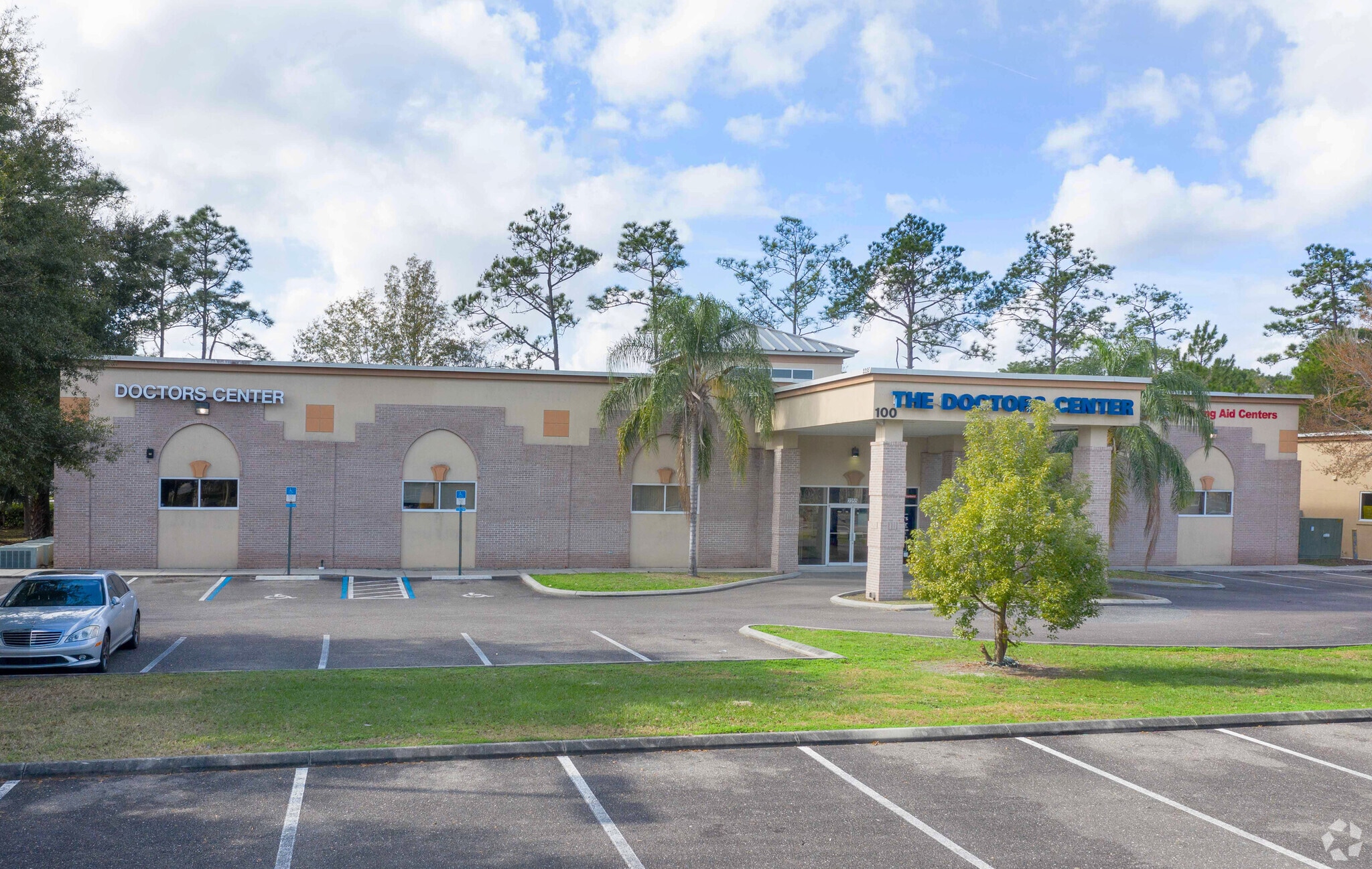 2255 Dunn Ave, Jacksonville, FL for lease Primary Photo- Image 1 of 11