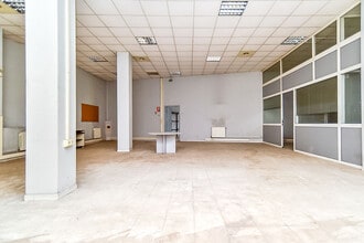 Retail in Torredembarra, Tarragona for lease Interior Photo- Image 2 of 5