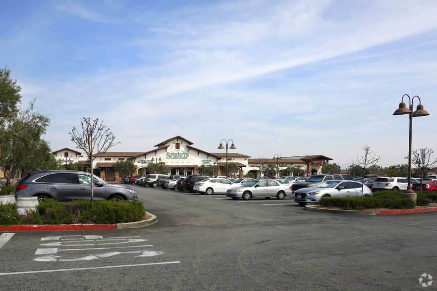 7305-7387 Day Creek Blvd, Rancho Cucamonga, CA à louer - Photo principale - Image 1 de 7