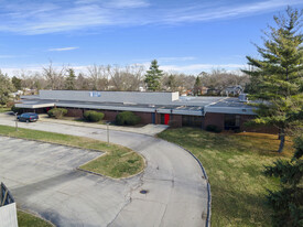 +/- 19,000 SF School/Medical Building - Garderie