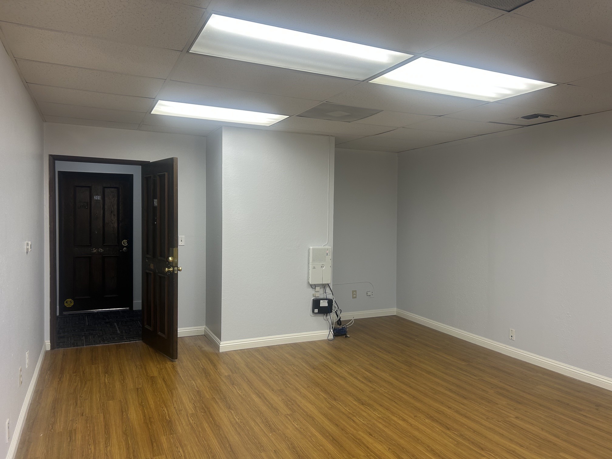 12140 Artesia Blvd, Artesia, CA for sale Interior Photo- Image 1 of 2